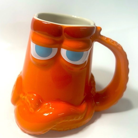 Disney / Finding Dory - Hank the Octopus - 16 oz Orange 3D Mug 🐙☕️ - Picture 2 of 10